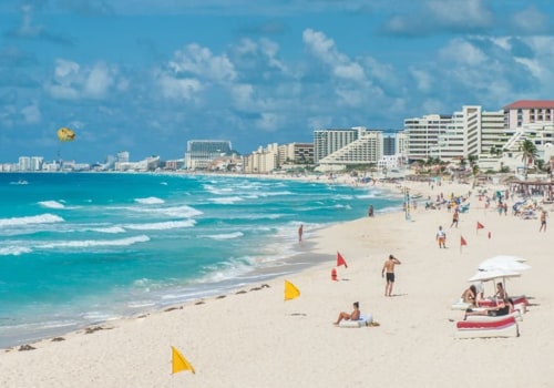Which is warmer cancun or puerto vallarta?